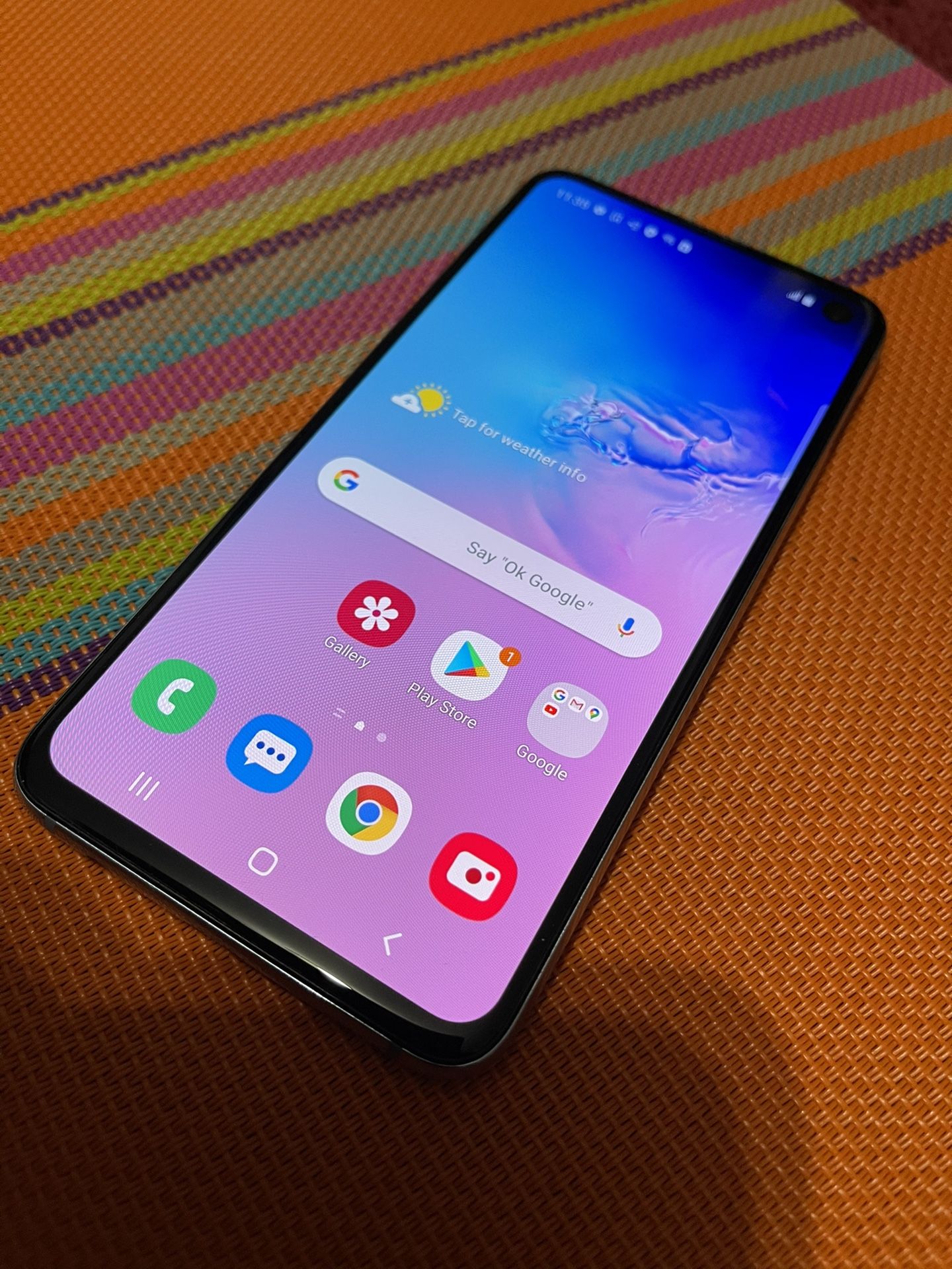 Galaxy S10e 128GB Unlocked