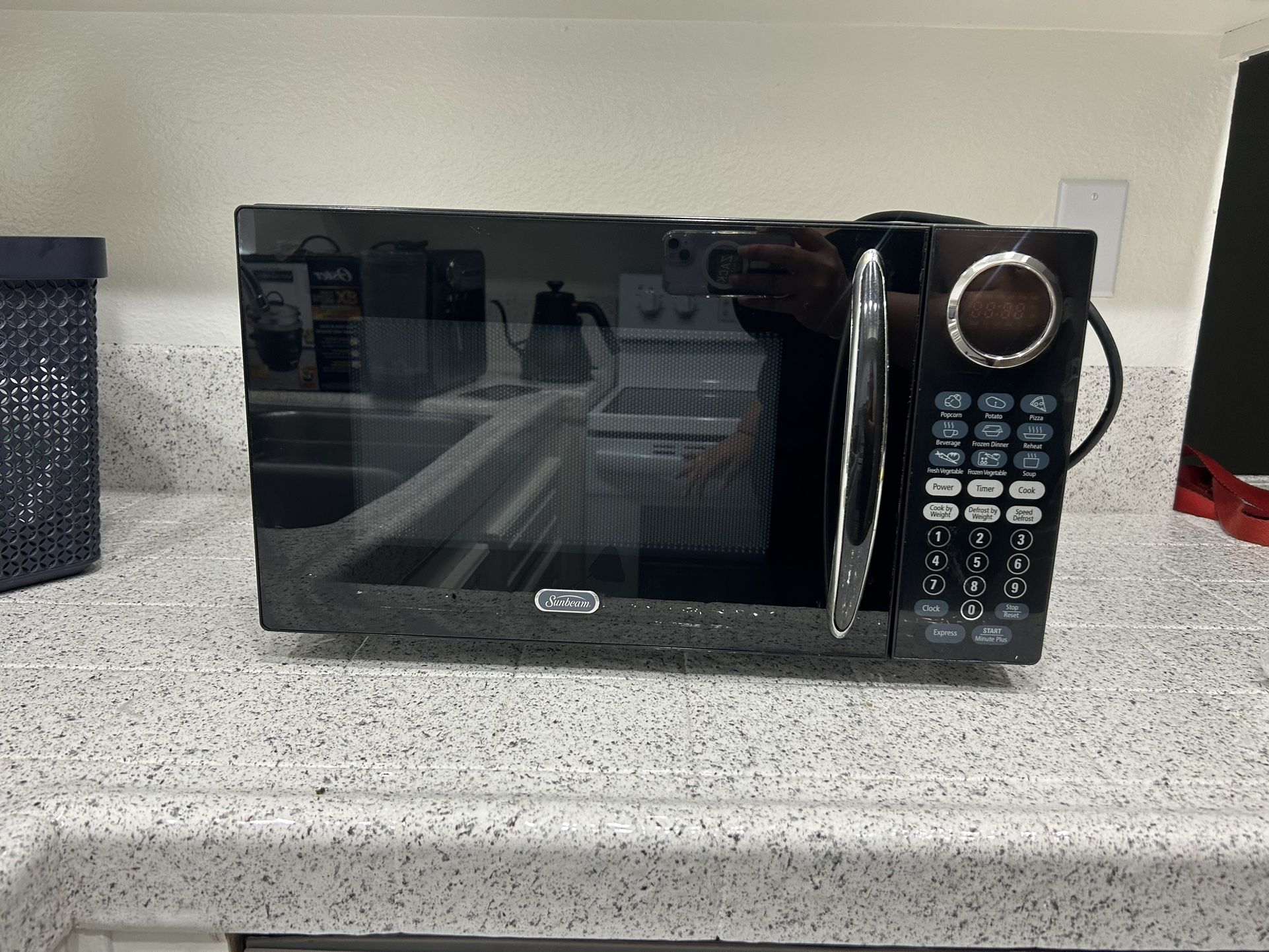 Microwave - Black