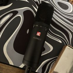 sE2200a II C Condenser Mic