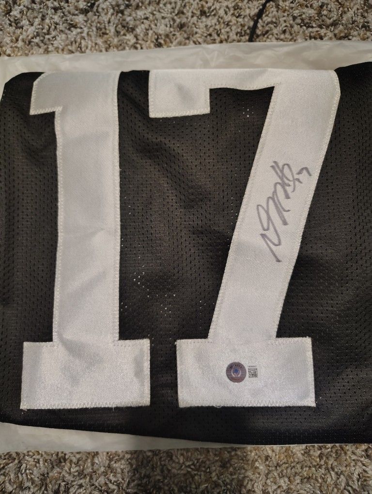 Signed Davante Adams Jersey