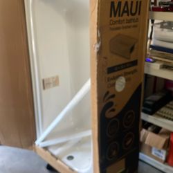 Maui Porcelain-Finished Steel Comfort Bathtub - Left Drain