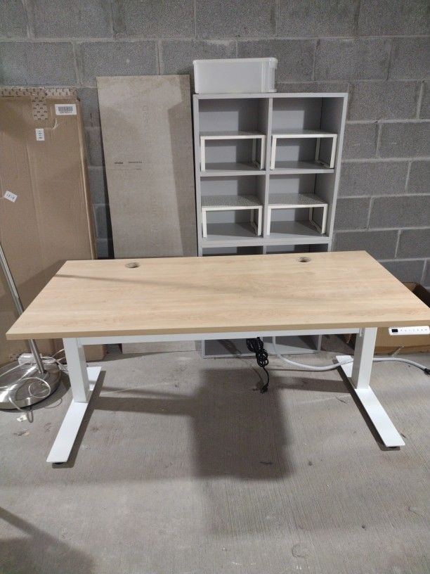 electric sitting/standing desk