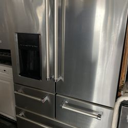 Kitchen Aid Refrigerator $1,000