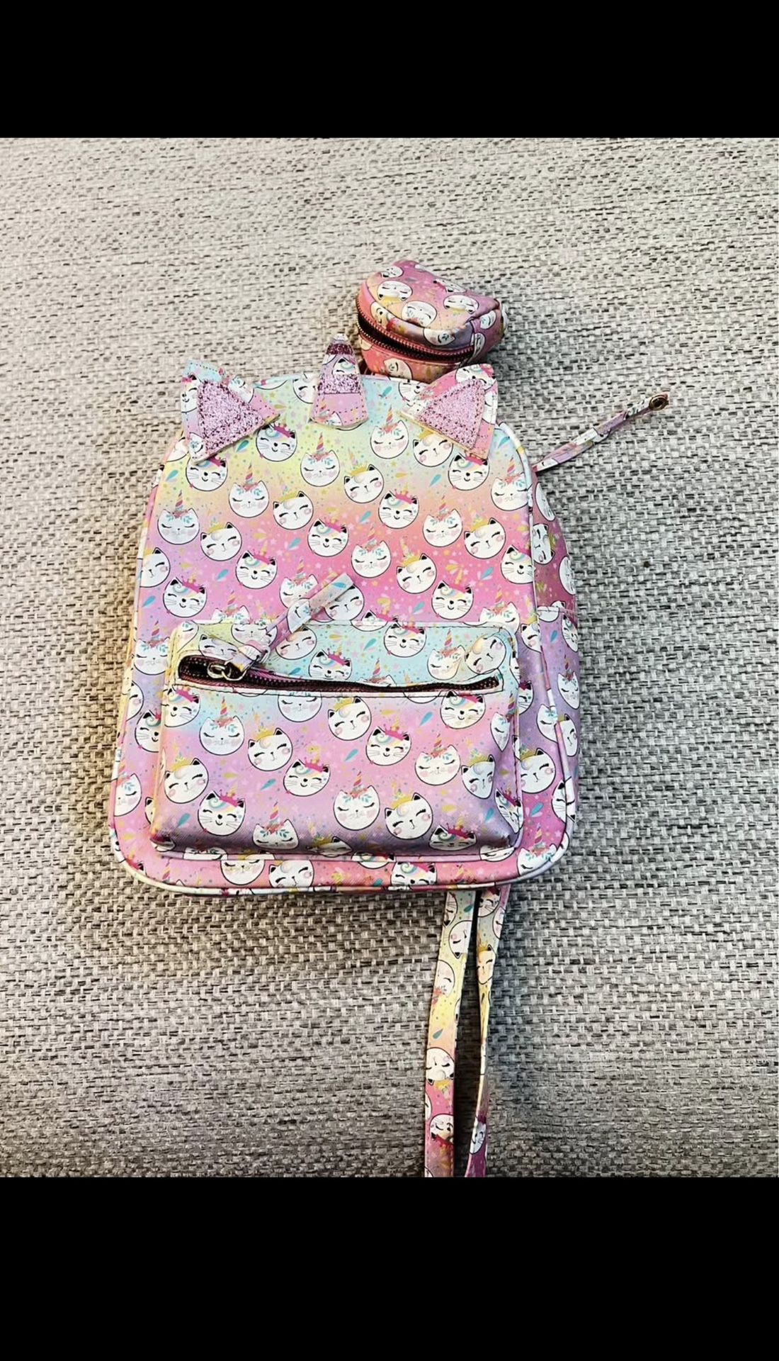 Mochila Para Niña Nunca Usada $15