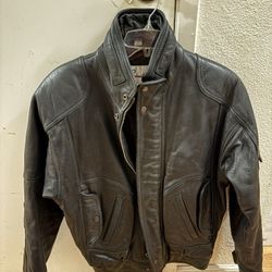 Roberto Gellini Men’s Leather Jacket. Size 38 