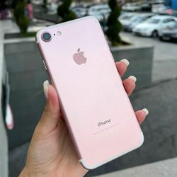iPhone 7 32GB Unlocked 