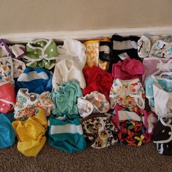 $1.8/each 25 Newborn Diaper Covers 6-18lbs