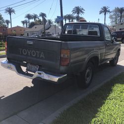 1990 Toyota Pick-Up