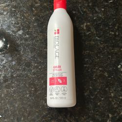 BIOLAGE Gelee Styler