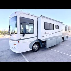 2001 Winnebago Journey 
