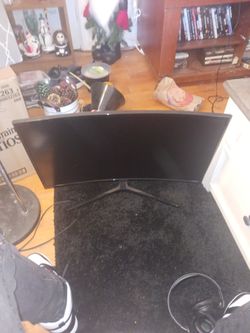 Samsung Curved Monitor