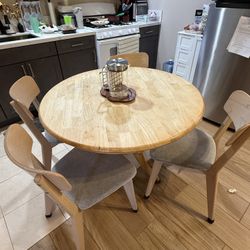 Wooden Round Dining Table With Chairs