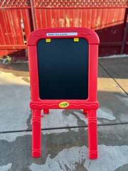 Crayola double sided easel chalkboard and whiteboard