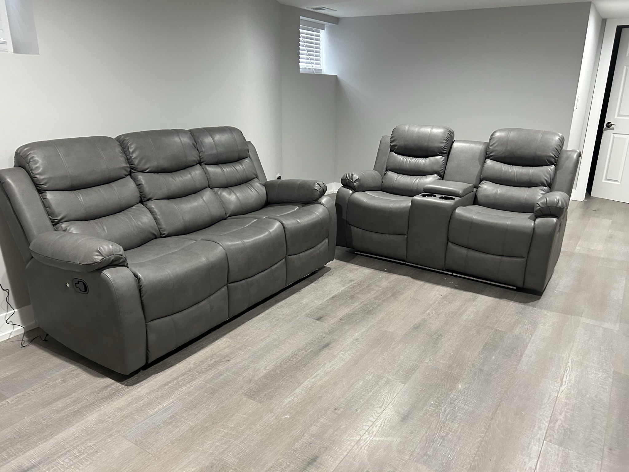 Brand New Reclining Sofa Set With Cup Holders