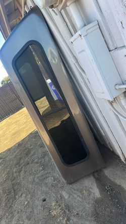 Camper shell
