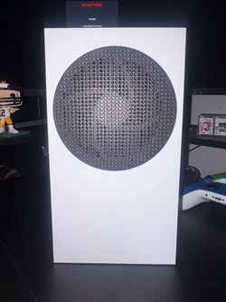 Xbox series s and controller and headset