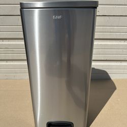 Brand New GNF 8 Gallon / 30 L Compact Hands Free Stainless Steel Step Can, Kitchen Trash Can 
