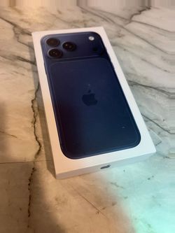 iPhone 17 pro Max factory unlocked BLUE 🔵💙
