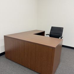 Office Desk And Chair Great Condition