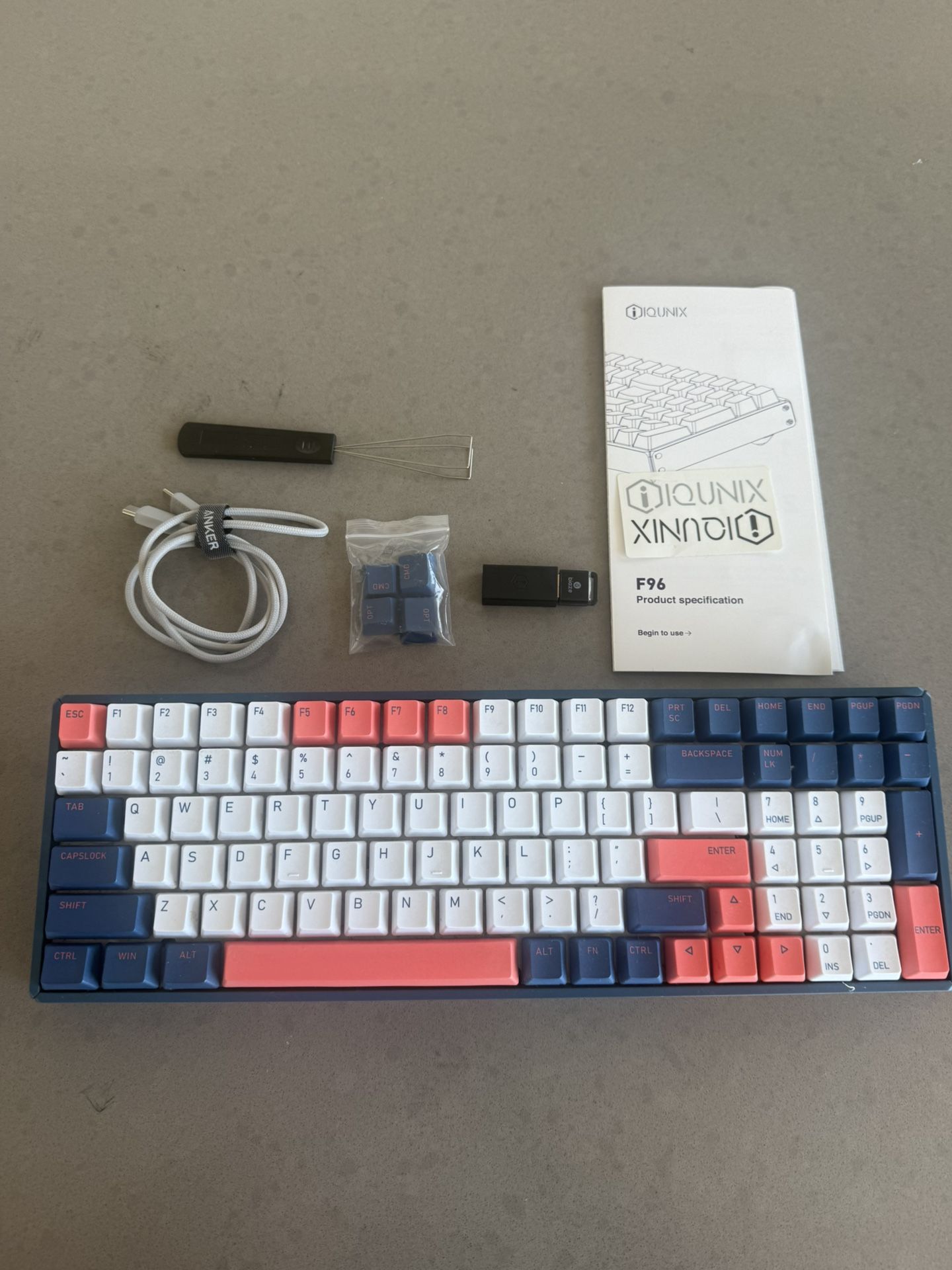 LIKE NEW Wireless Mechanical Keyboard - iQunix F96 Coral Sea