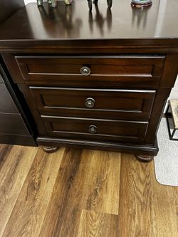 Night stand