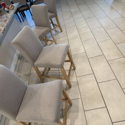 Bar Stools/ Counter 
