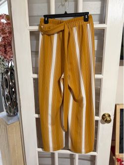 Women’s wide leg elastic waist pants