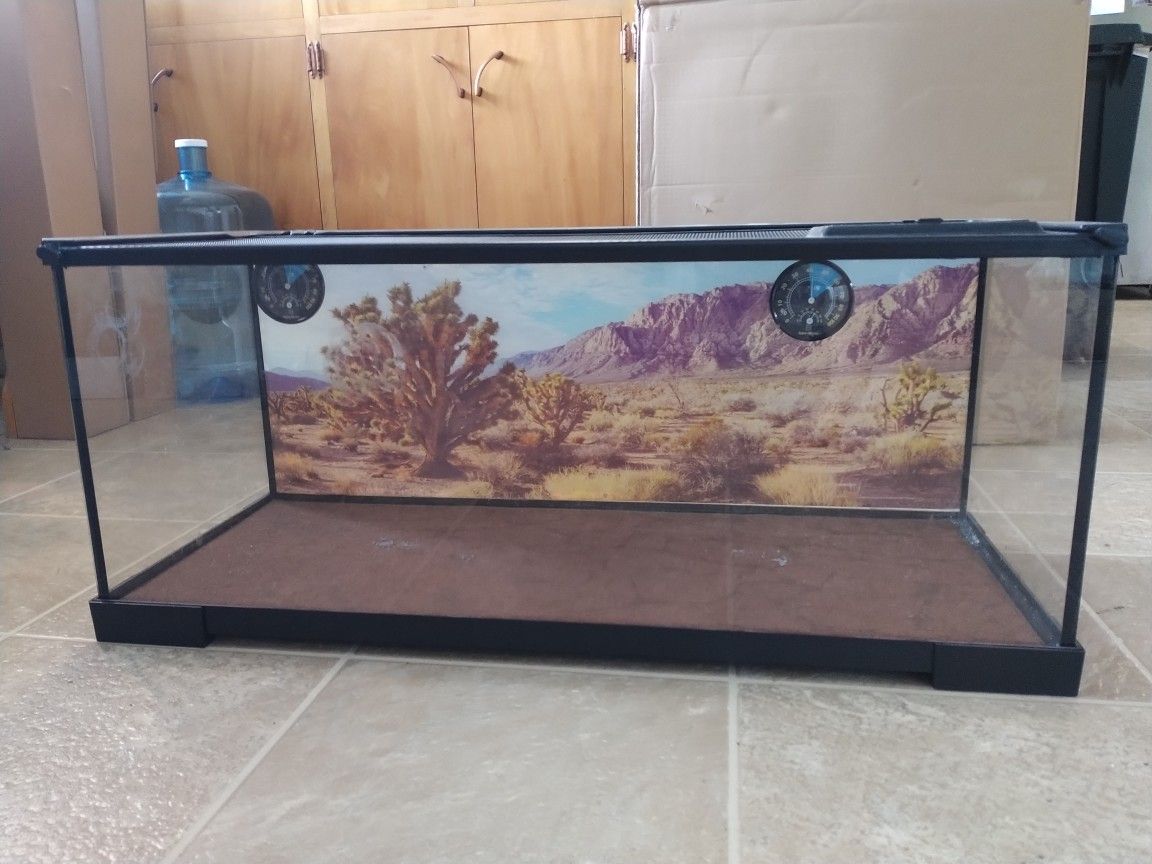 20 Gal. Reptile Terrarium 