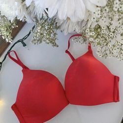 Victoria’s Secret Red Wireless Bra 34C