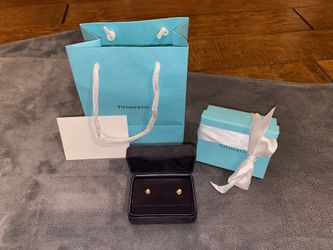 Tiffany & Co. Diamonds by the Yard® Earrings 18K Yellow Gold By Elsa Peretti .16 ctw