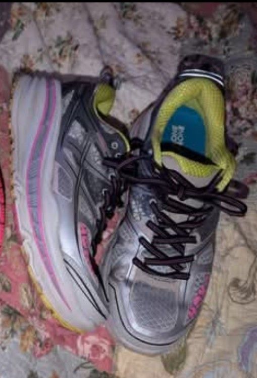 Hoka Wo.Ens Size 9