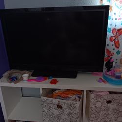 32"  Vizio TV