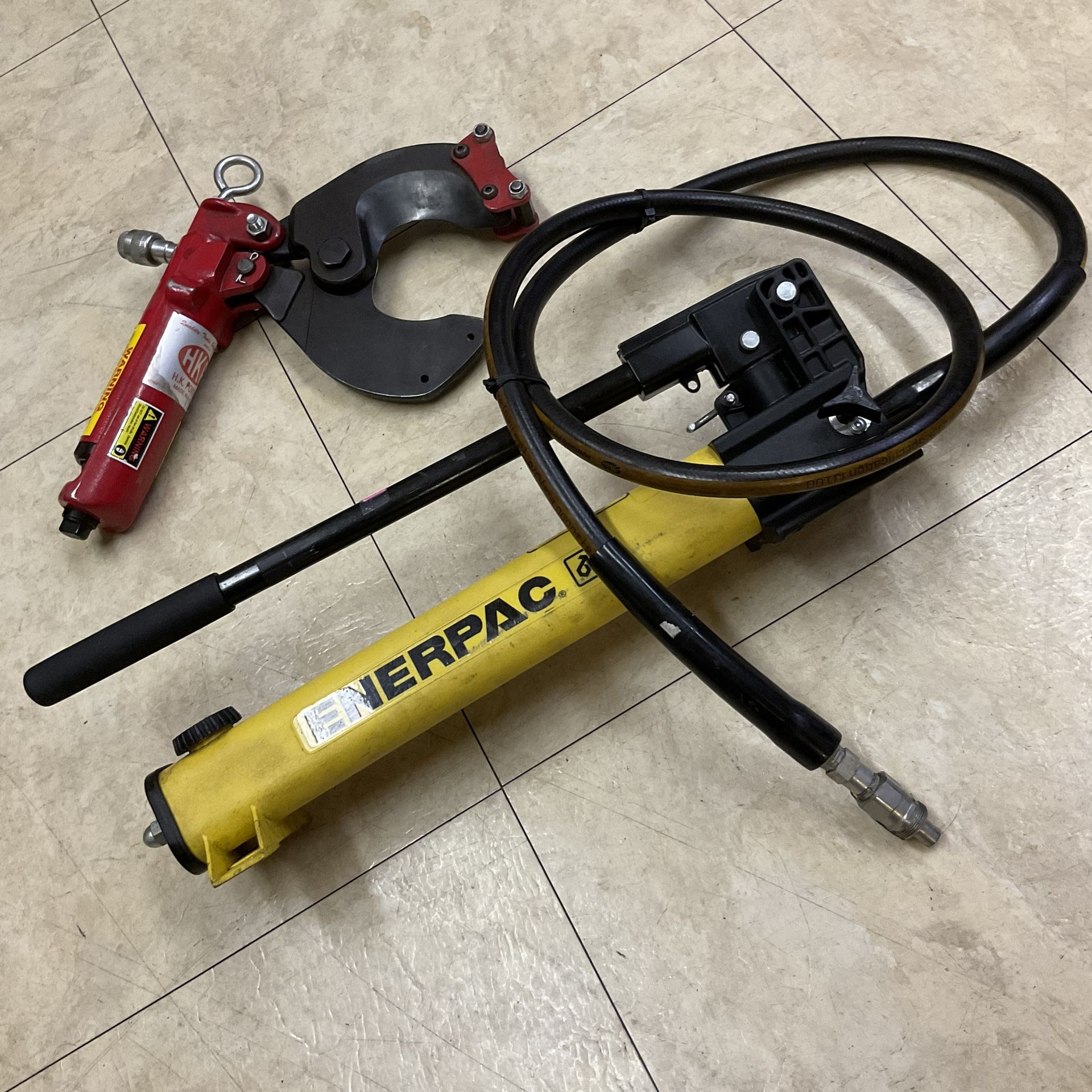 H.K. Porter 8910CN Blade Hydraulic Cable Cutter & Enerpac Hydraulic Hand Pump