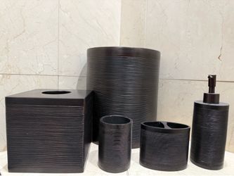Bronze bathroom set