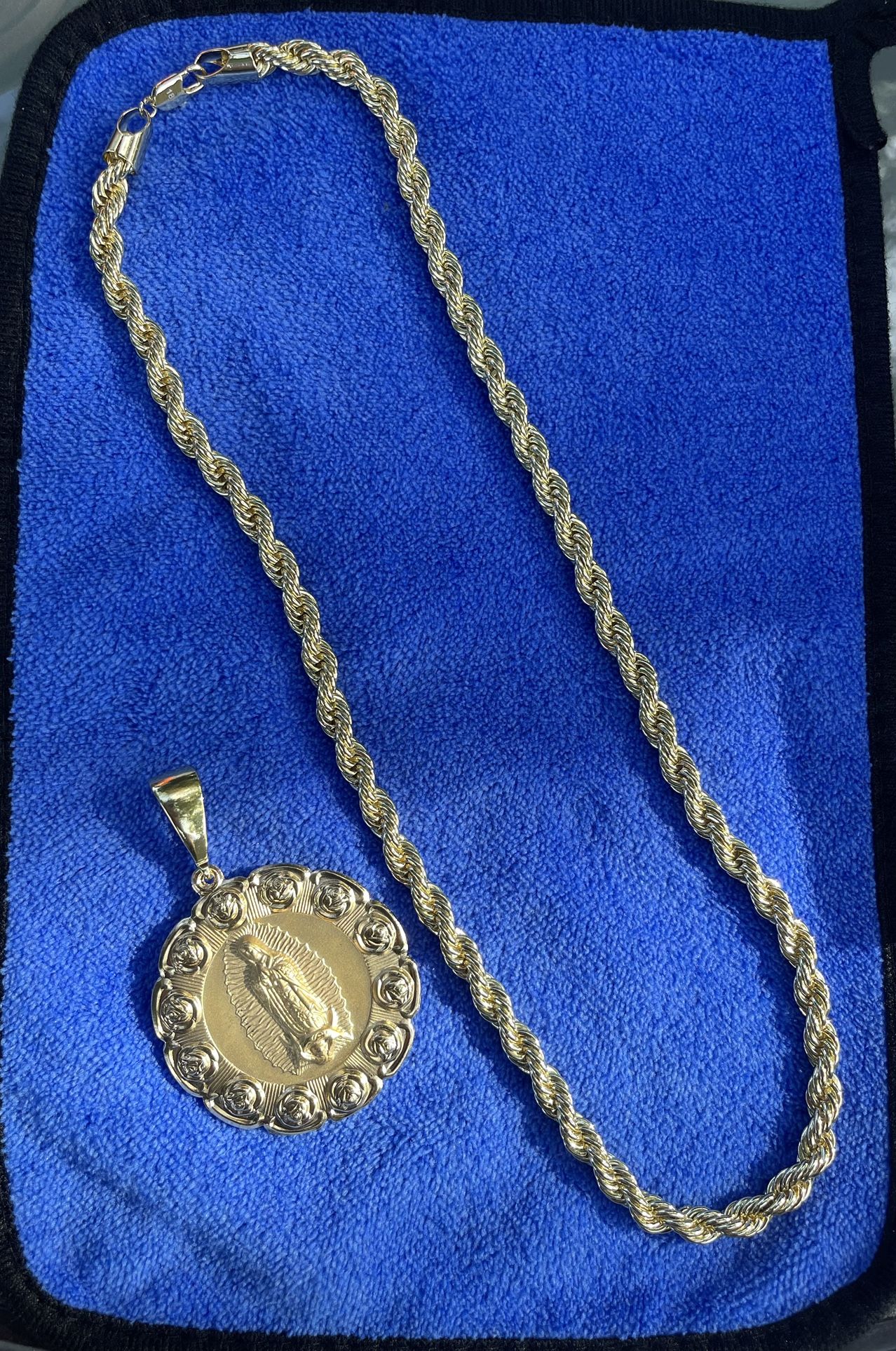 18K Gold rope necklace with double sided pendant set