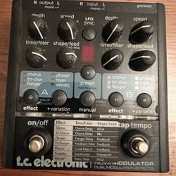 TC Electronics Helicon Nova NM-1 multi-effects pedal