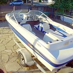 Bayliner Boat