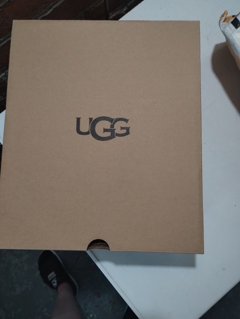Ugg