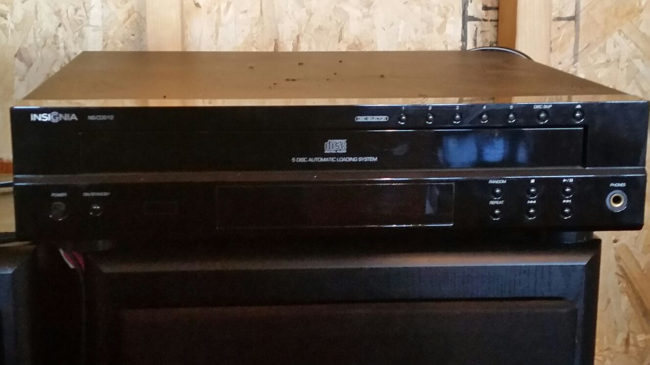 STEREO, 5 disc CD player