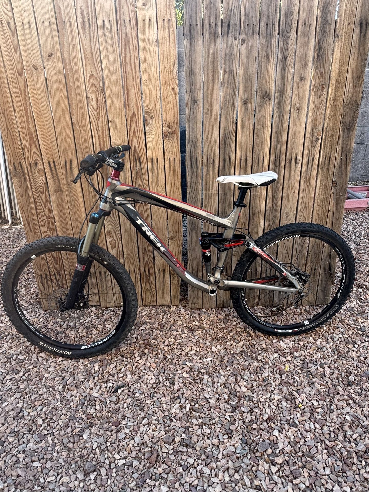 mountain bike trek remedy 8