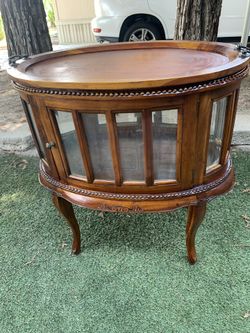 Vintage End Table/cabinet