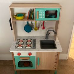 Kids kitchen and baking set 