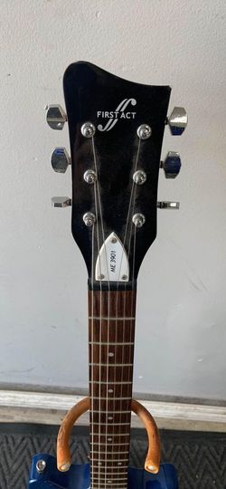 First act electric guitar model number ME 3901 for Sale in Lindenhurst NY OfferUp