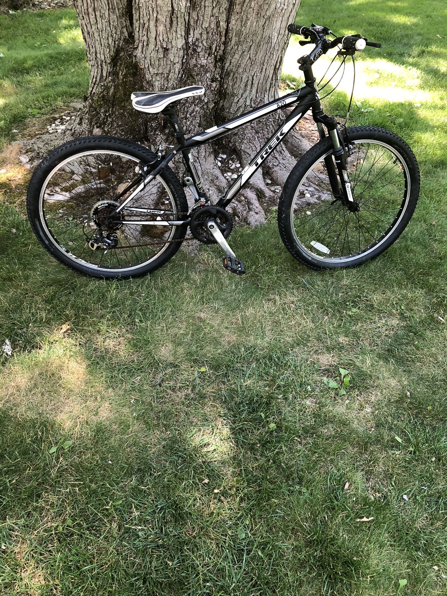 26” Trek Mountain Bike (like New)