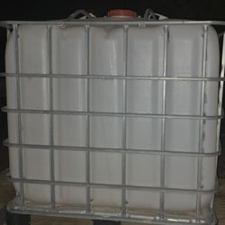 100 Gallon Water Tank 💧 