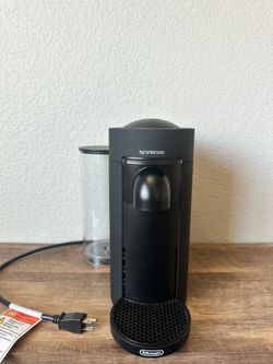 Coffee Maker - Nespresso Vertuo Plus Coffee & Espresso Machine (De’Longhi)