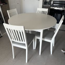 Juego de Comedor casi nuevo