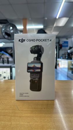 DJI OsmoPocket 4 Creator Combo