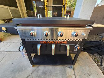 36” Blackstone with air fryer/warmer baskets