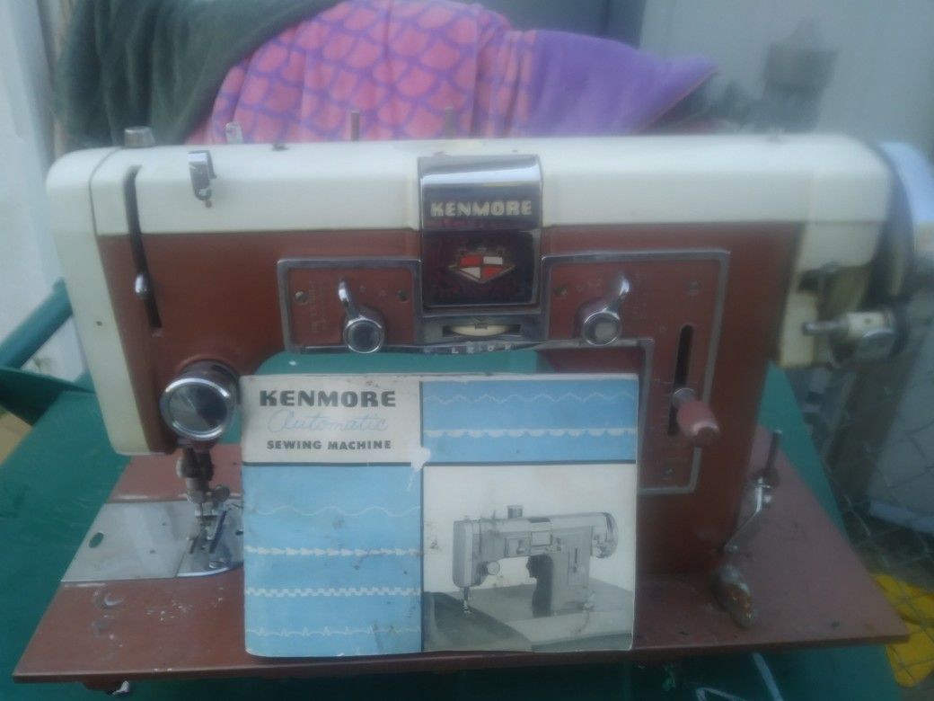 Kenmore automatic sewing machine model 117.840 for Sale in Union City
